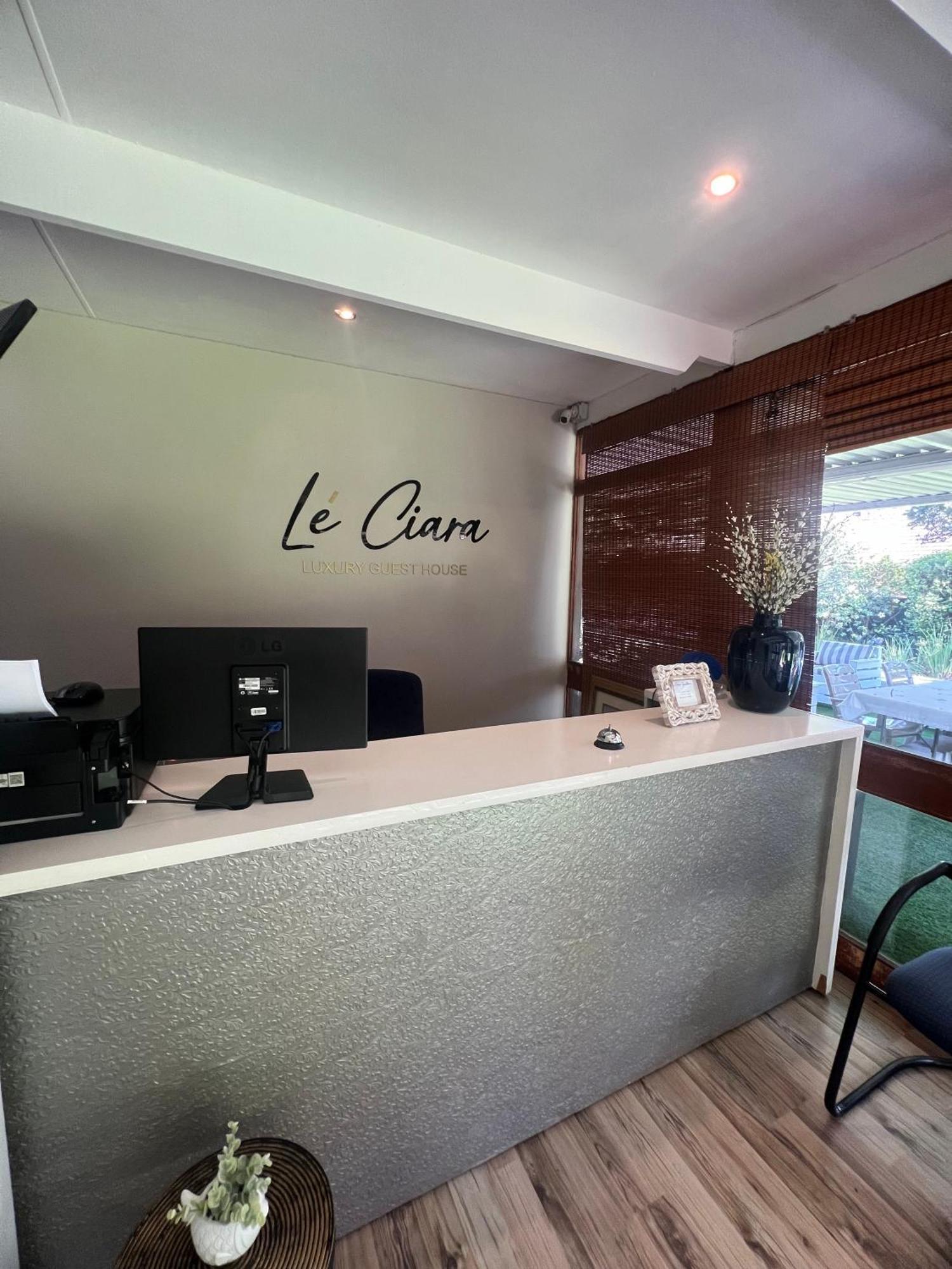 Le'Ciara Luxury Guest House Johannesburg Exterior foto